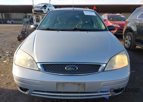 2005 Ford Focus Zxw из США, поврежденный, VIN 1FAFP36NX5W145258